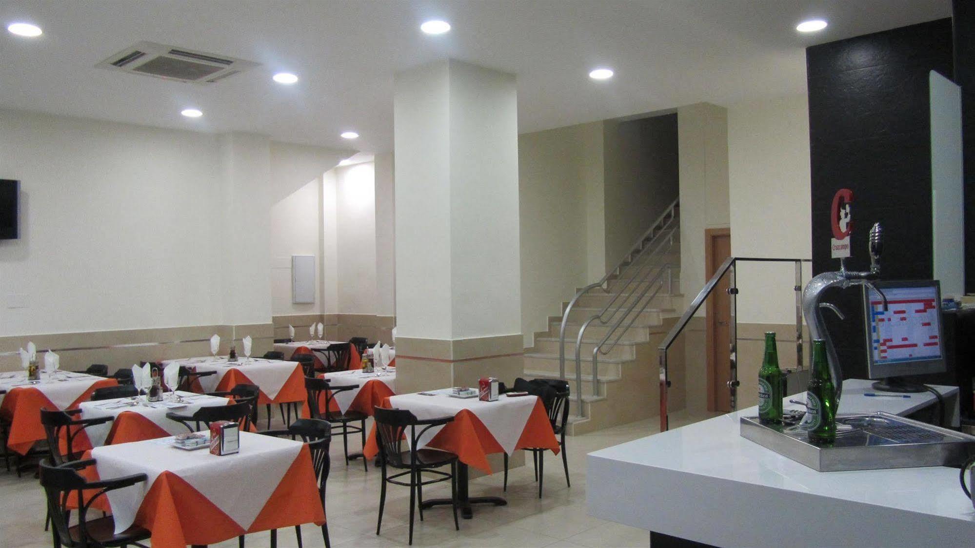Hostal La Campana La Línea de la Concepción المظهر الخارجي الصورة