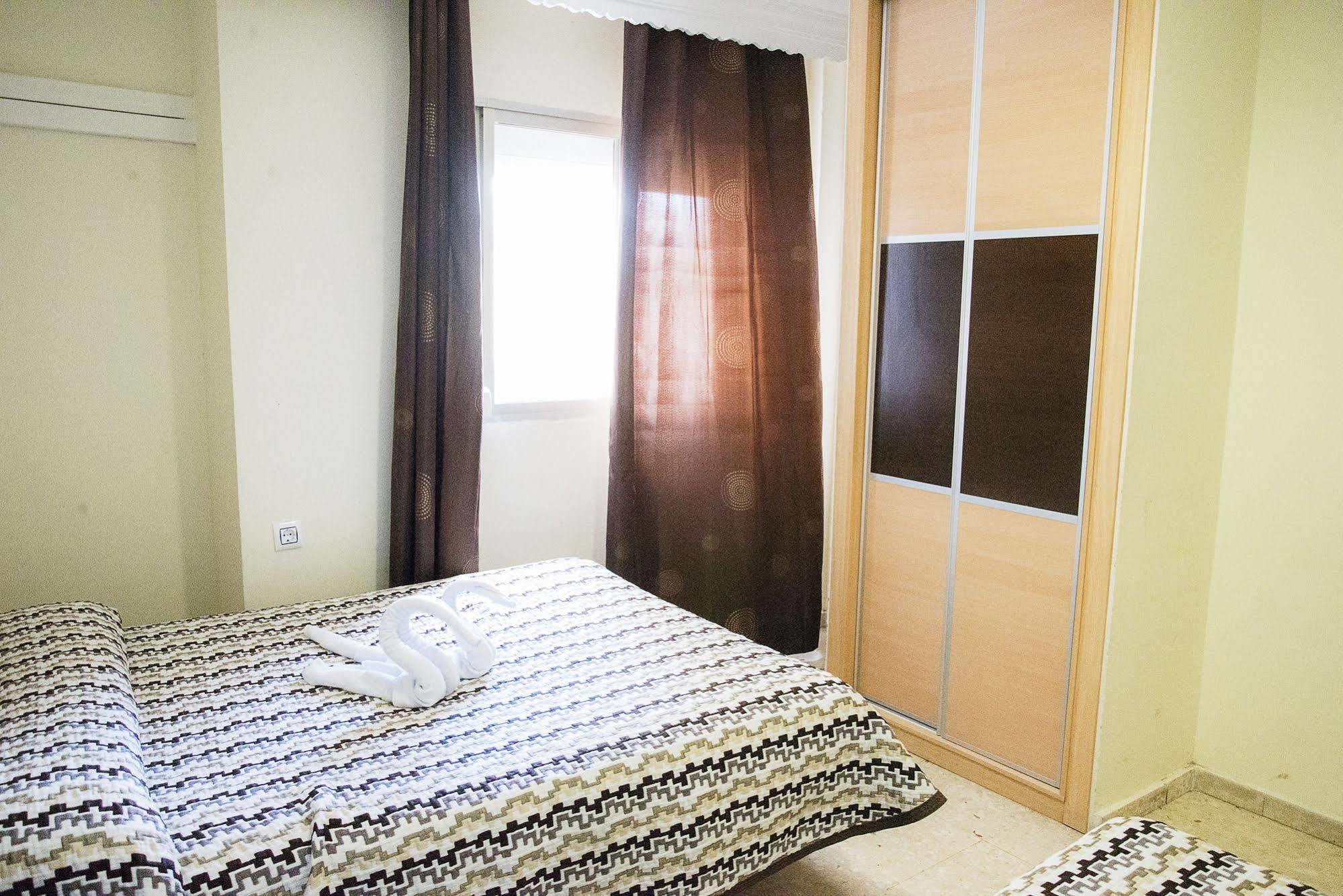 Hostal La Campana La Línea de la Concepción المظهر الخارجي الصورة